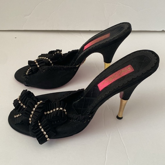 Betsey Johnson Satin Black Peep Toe Mules Heels size 7 M - Picture 5 of 9